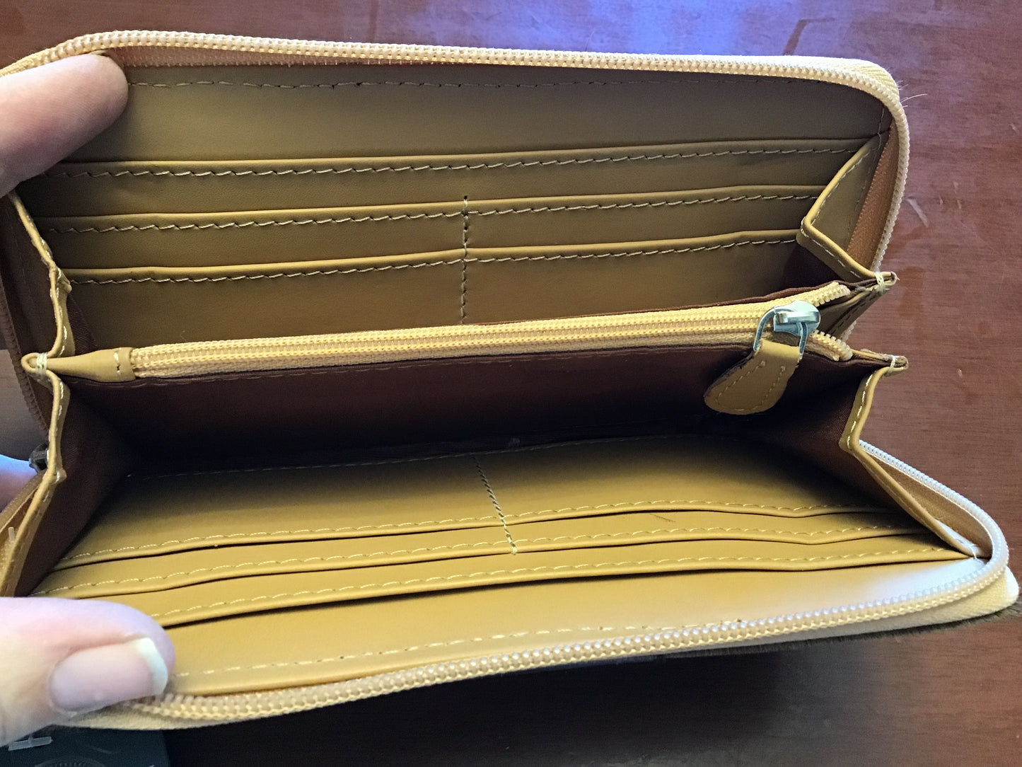 Cowhide Wallet/ Tooled Center