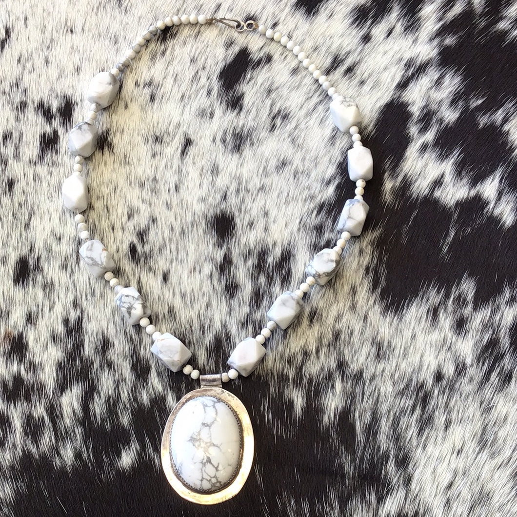 White/Grey Stone Necklace